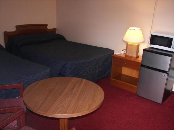 Star Inn by Elevate Rooms : photo 1 de la chambre chambre double avec 2 lits doubles