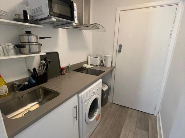 Chamberlayne Inn : photo 4 de la chambre studio avec balcon