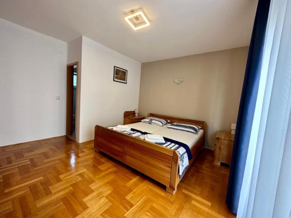 Hotel Buenavista Beach House Trogir : photo 6 de la chambre chambre double deluxe - vue latérale sur mer