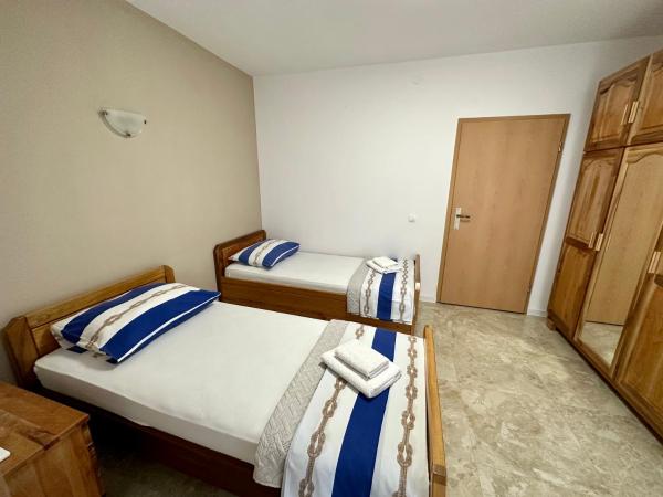 Hotel Buenavista Beach House Trogir : photo 3 de la chambre chambre lits jumeaux standard avec vue sur jardin