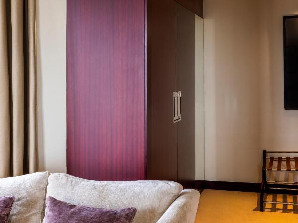 Crowne Plaza Porto, an IHG Hotel : photo 3 de la chambre suite junior lit queen-size - vue sur ville