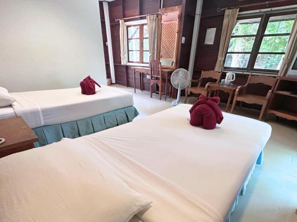 The Legacy River Kwai Resort : photo 1 de la chambre twin fan room