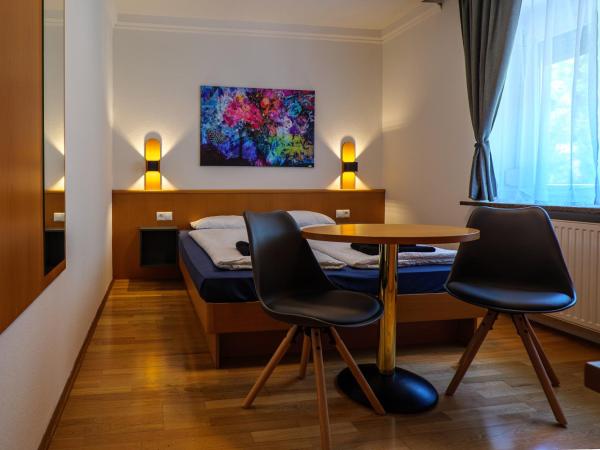 Flataid Gästehaus Graschi - Steinbergstraße : photo 1 de la chambre chambre double