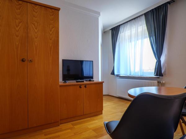 Flataid Gästehaus Graschi - Steinbergstraße : photo 4 de la chambre chambre double