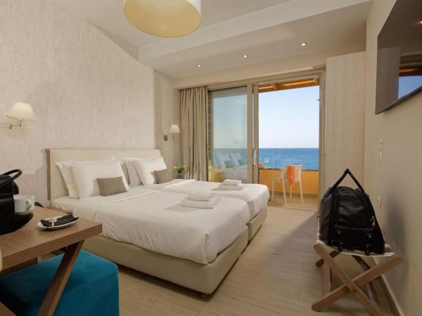 Palmera Beach Hotel & Spa - Adults Only : photo 9 de la chambre chambre deluxe avec jacuzzi extérieur - vue sur mer