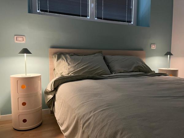 B&B Malnati 3 Urban Living MILANOSANSIRO : photo 10 de la chambre chambre double avec salle de bains privative