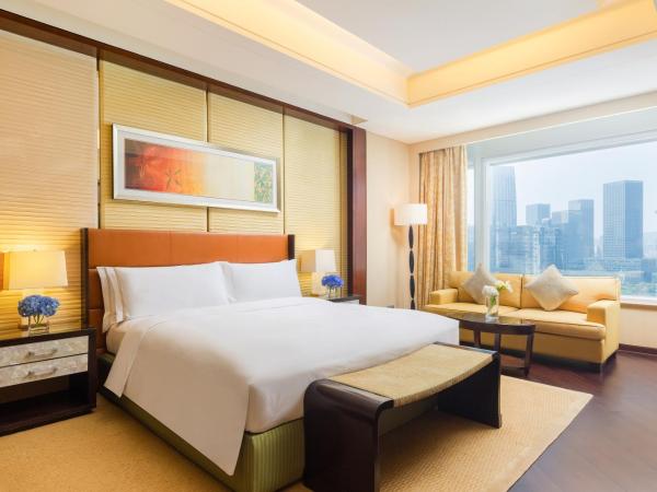 The Ritz-Carlton, Shenzhen, Nearby Futian CBD, Convention & Exhibition Center, Futian Railway Station, Outdoor swimming pool, CNY300 SPA voucher : photo 1 de la chambre chambre king de luxe club