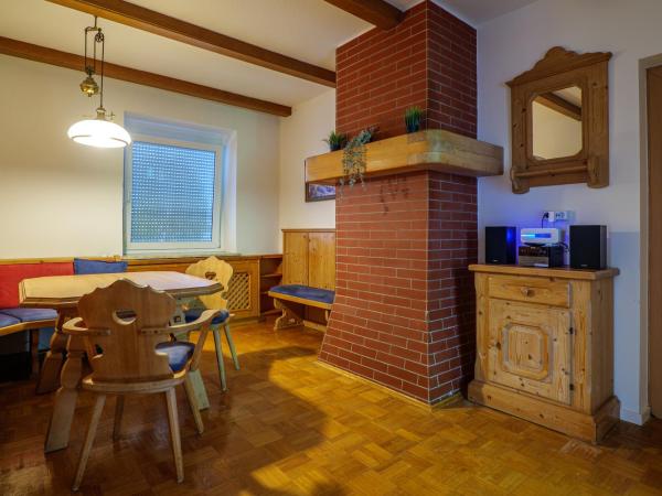 Flataid Gästehaus Graschi - Steinbergstraße : photo 5 de la chambre appartement 3 chambres