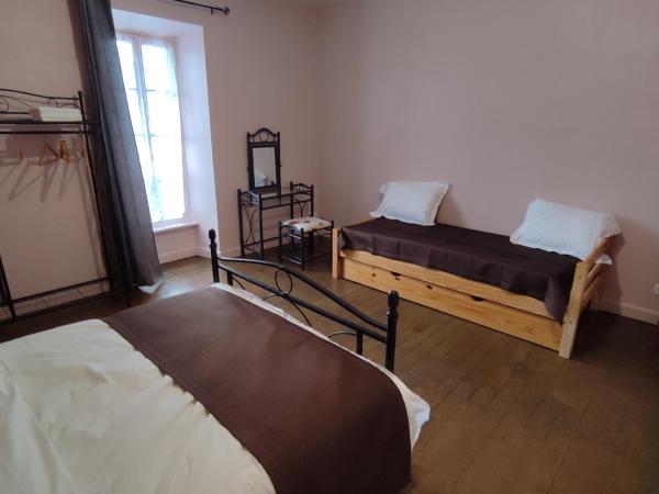 Château Saint-Martin : photo 3 de la chambre chambre familiale - vue sur jardin