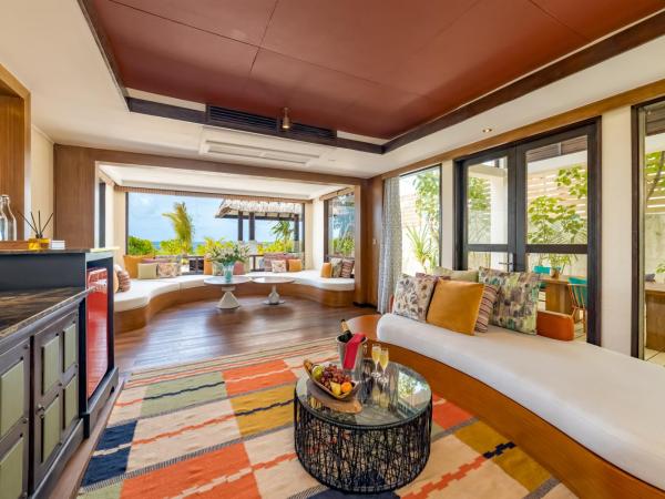 OZEN RESERVE BOLIFUSHI - Luxury All Inclusive : photo 4 de la chambre suite 3 chambres