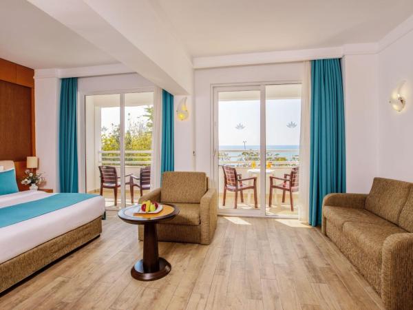 Labranda Alantur : photo 2 de la chambre chambre supérieure - vue sur mer