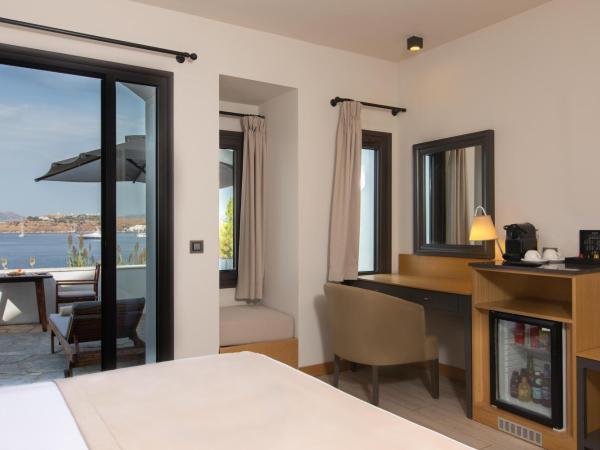 Senses Hotel - Adults Only : photo 7 de la chambre chambre double de luxe avec vue sur la mer et terrasse