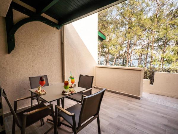 Labranda Mares Marmaris Hotel : photo 8 de la chambre bungalow 2 chambres - vue sur jardin