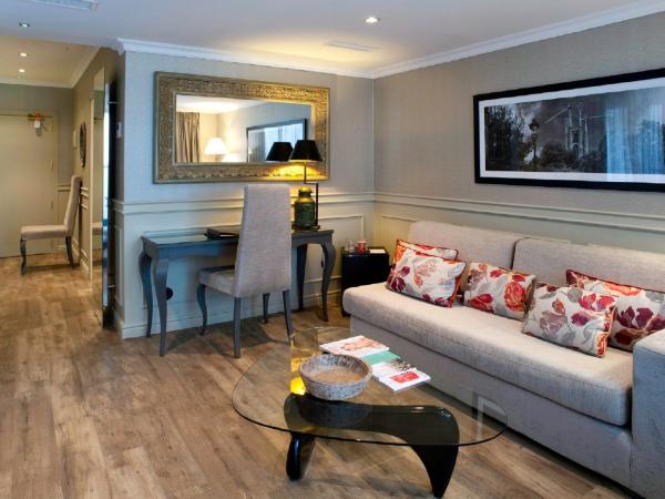 El Avenida Palace : photo 5 de la chambre suite sagrada familia