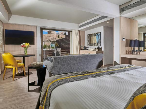 Divani Palace Acropolis : photo 2 de la chambre suite avec terrasse - vue sur acropole