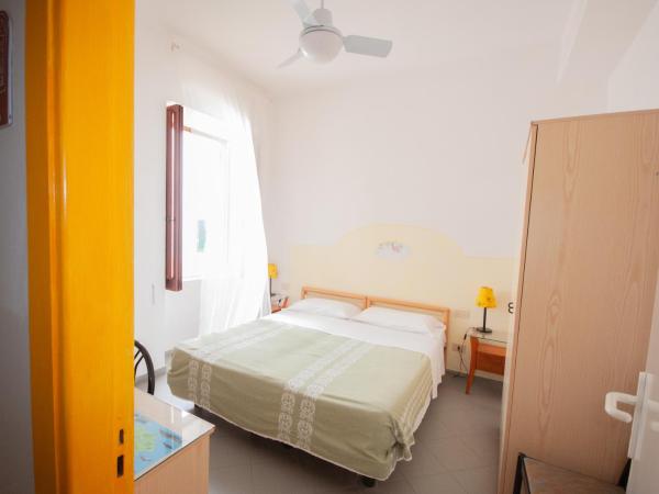 Hotel Villa Cecilia : photo 6 de la chambre chambre double ou lits jumeaux Économique