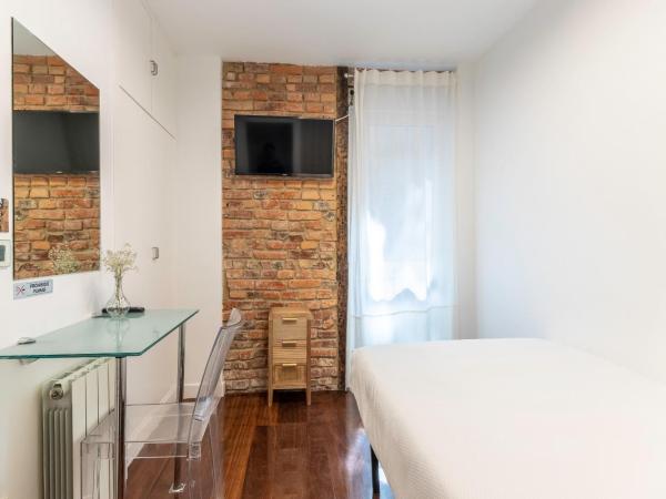 Victorooms : photo 3 de la chambre chambre simple avec vue sur le patio