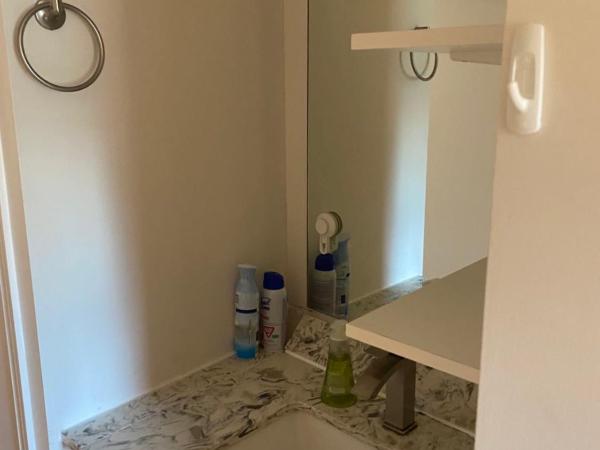 Double Room with SHARED Bathroom : photo 4 de la chambre chambre double avec salle de bains commune