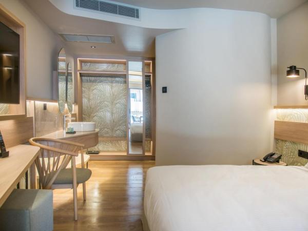 SENSEANA Sea Side Resort & Aquadventure : photo 4 de la chambre chambre familiale classique - vue sur jardin