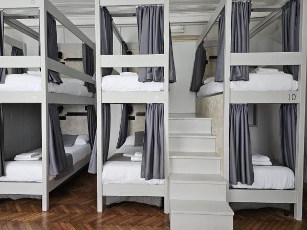 The Host - Web Check-In : photo 2 de la chambre lit simple dans dortoir pour femmes