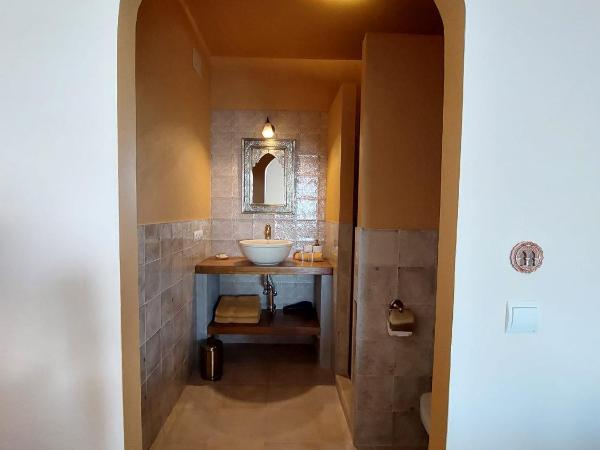 B&B Sara Sueño : photo 3 de la chambre chambre lit king-size - vue sur montagne