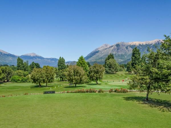 Arelauquen Lodge, a Tribute Portfolio Hotel : photo 1 de la chambre view twin, mountain and lake view