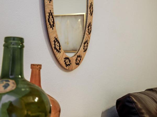 Travel & Live Porto Hostel : photo 7 de la chambre studio avec mezzanine