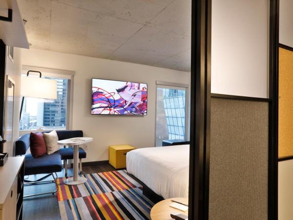 Aloft Chicago Mag Mile : photo 1 de la chambre chambre lit king-size
