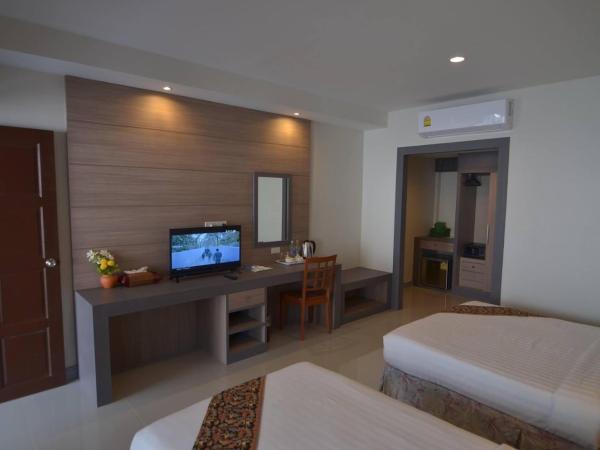 Nakara Long Beach Resort - SHA Extra Plus : photo 5 de la chambre bungalow supérieur