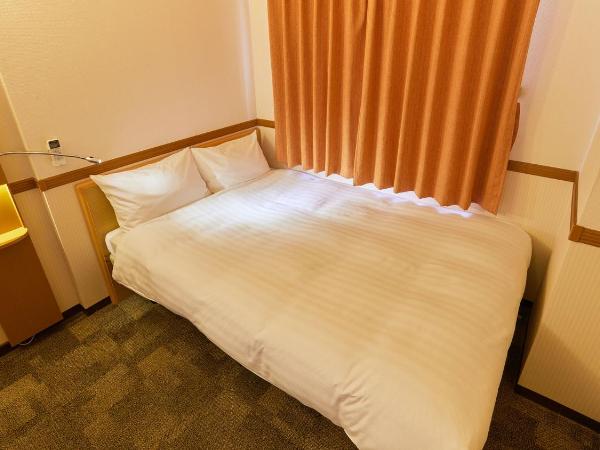 Toyoko Inn Shin-Osaka Chuo-guchi Shinkan : photo 5 de la chambre chambre double - fumeurs