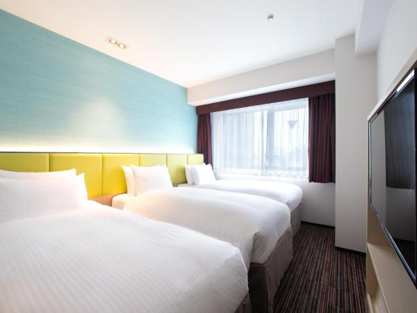 Holiday Inn Osaka Namba, an IHG Hotel : photo 1 de la chambre chambre lits jumeaux standard avec lit d'appoint - non-fumeurs