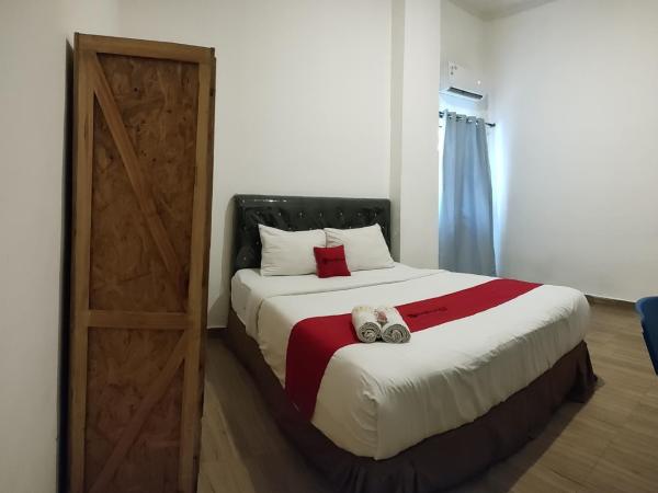 RedDoorz At Sukomanunggal Surabaya : photo 4 de la chambre chambre double
