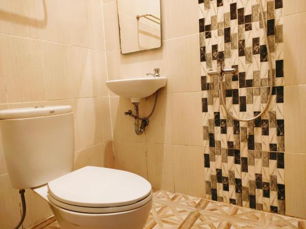 RedDoorz At Sukomanunggal Surabaya : photo 4 de la chambre chambre double supérieure