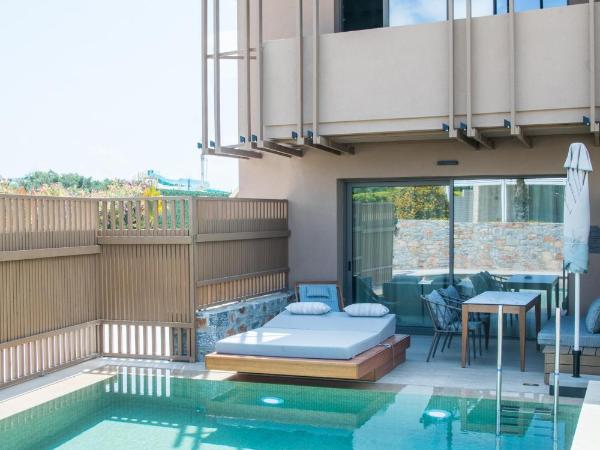 SENSEANA Sea Side Resort & Aquadventure : photo 4 de la chambre classic double room garden view with private pool