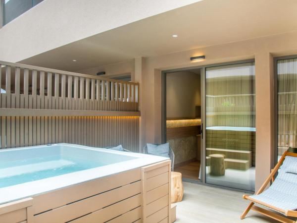 SENSEANA Sea Side Resort & Aquadventure : photo 7 de la chambre classic double room garden view with outdoor hot tub