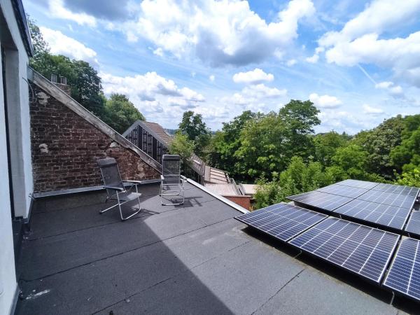 Studio Citadelle & proche centre historique : photo 2 de la chambre chambre double - vue sur jardin