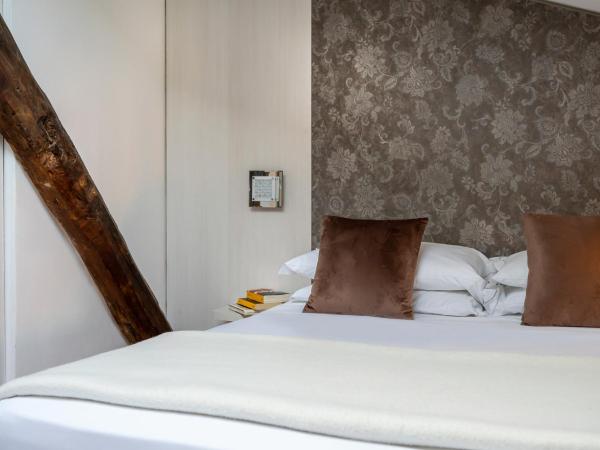 Albergo Rossini 1936 - Small & Charming : photo 4 de la chambre suite junior