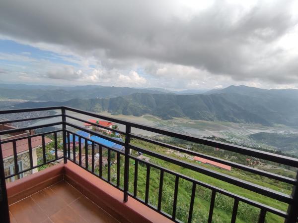 Sarangkot Hotel New Galaxy : photo 5 de la chambre chambre double deluxe avec balcon