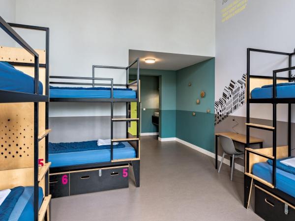 Stayokay Hostel Amsterdam Oost : photo 2 de la chambre lit dans dortoir mixte de 6 lits