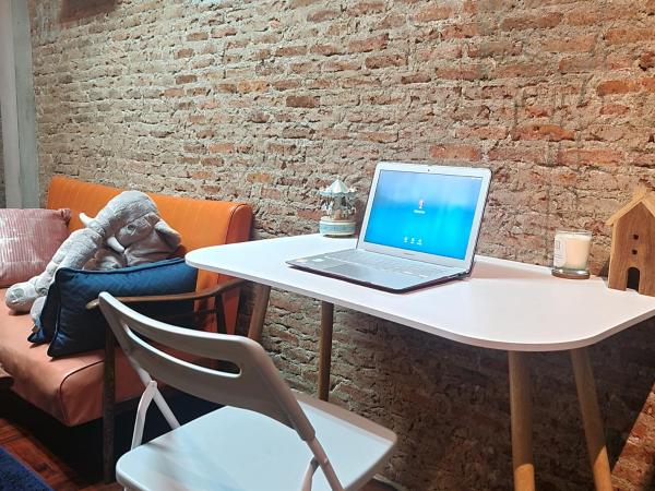 MEEMAW'S House Hostel : photo 10 de la chambre chambre double standard avec salle de bains commune