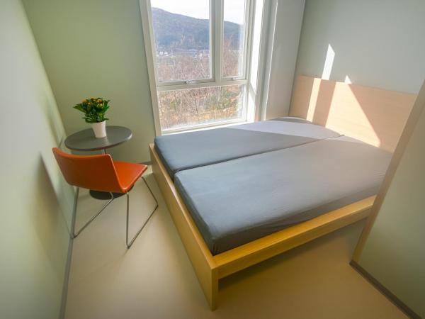 Bergen Hostel Montana : photo 2 de la chambre chambre double familiale
