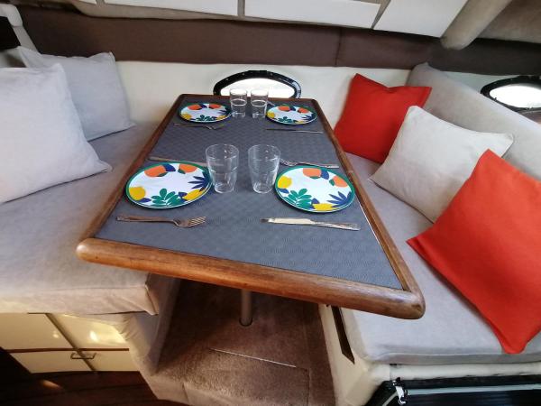 Dormir sur un yacht insolite : photo 5 de la chambre mobile home