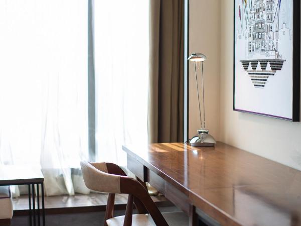 Renaissance Ahmedabad Hotel : photo 1 de la chambre superior room:1 king also with 20% discount on food&beverage 