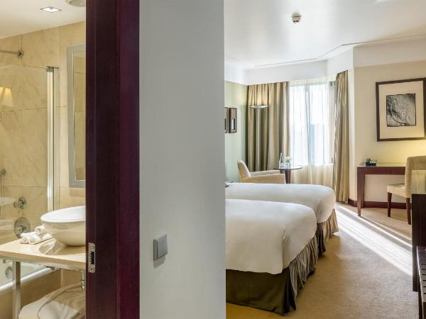 Crowne Plaza Porto, an IHG Hotel : photo 1 de la chambre chambre lits jumeaux standard