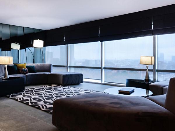 W Atlanta Downtown : photo 1 de la chambre suite wow avec 1 lit king-size