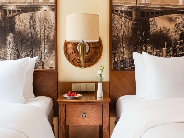 Lindner Hotel Prague Castle, part of JdV by Hyatt : photo 1 de la chambre chambre lits jumeaux deluxe