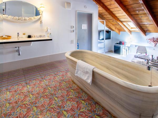 Les Monges Palace Boutique : photo 3 de la chambre suite junior deluxe