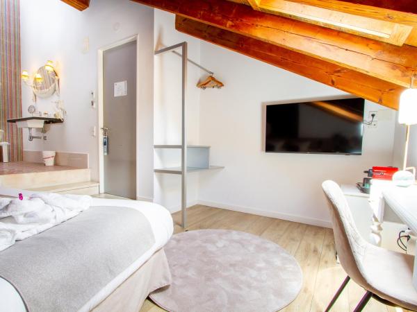 Les Monges Palace Boutique : photo 5 de la chambre suite junior deluxe