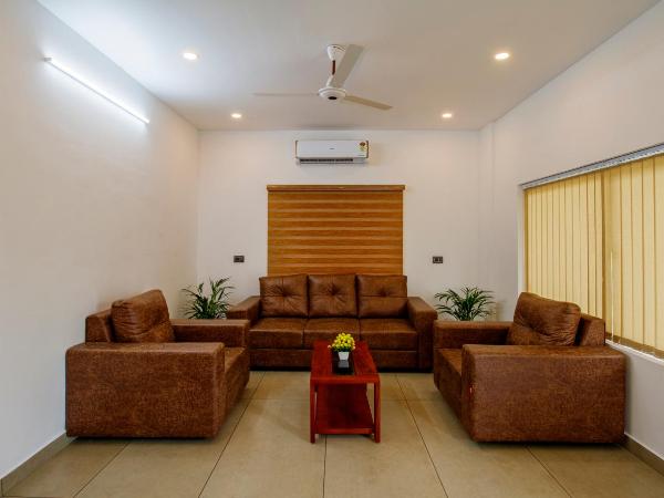 Treebo Amigos Residency : photo 3 de la chambre chambre double supérieure