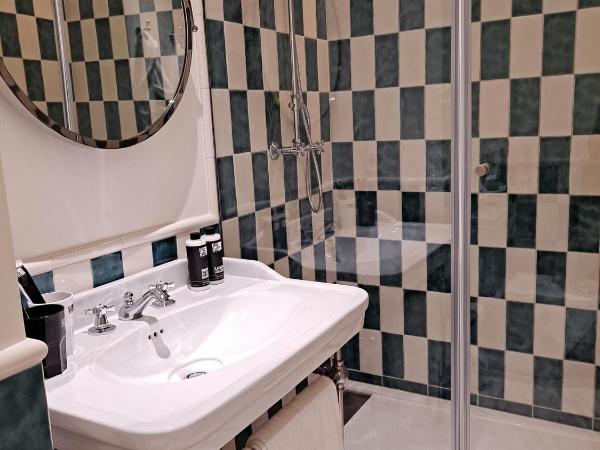 One Shot Palácio Cedofeita : photo 10 de la chambre chambre double ou lits jumeaux standard